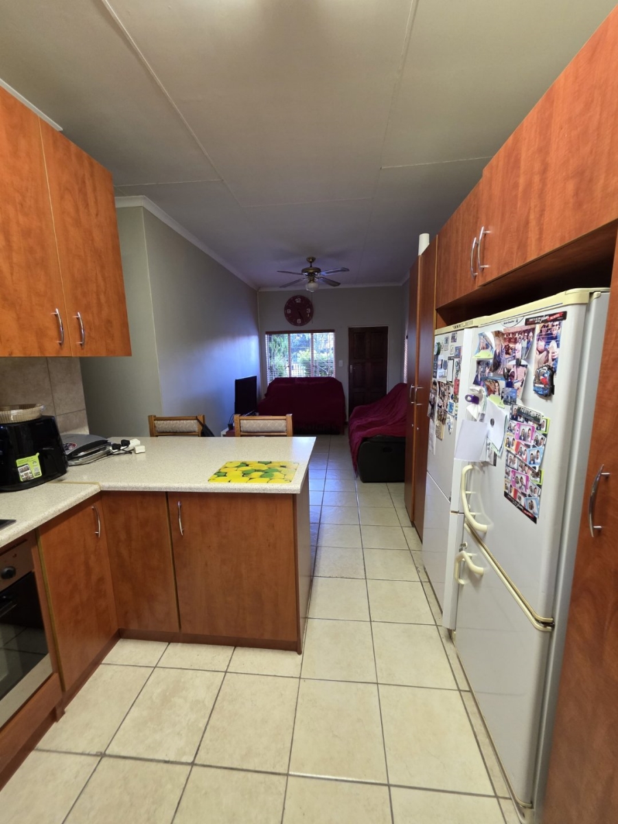 5 Bedroom Property for Sale in Meiringspark North West